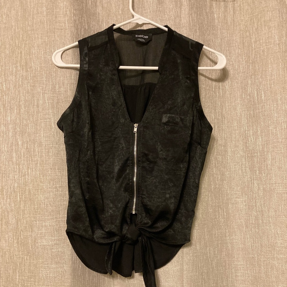 Bebe Cut Out Blouse 🖤